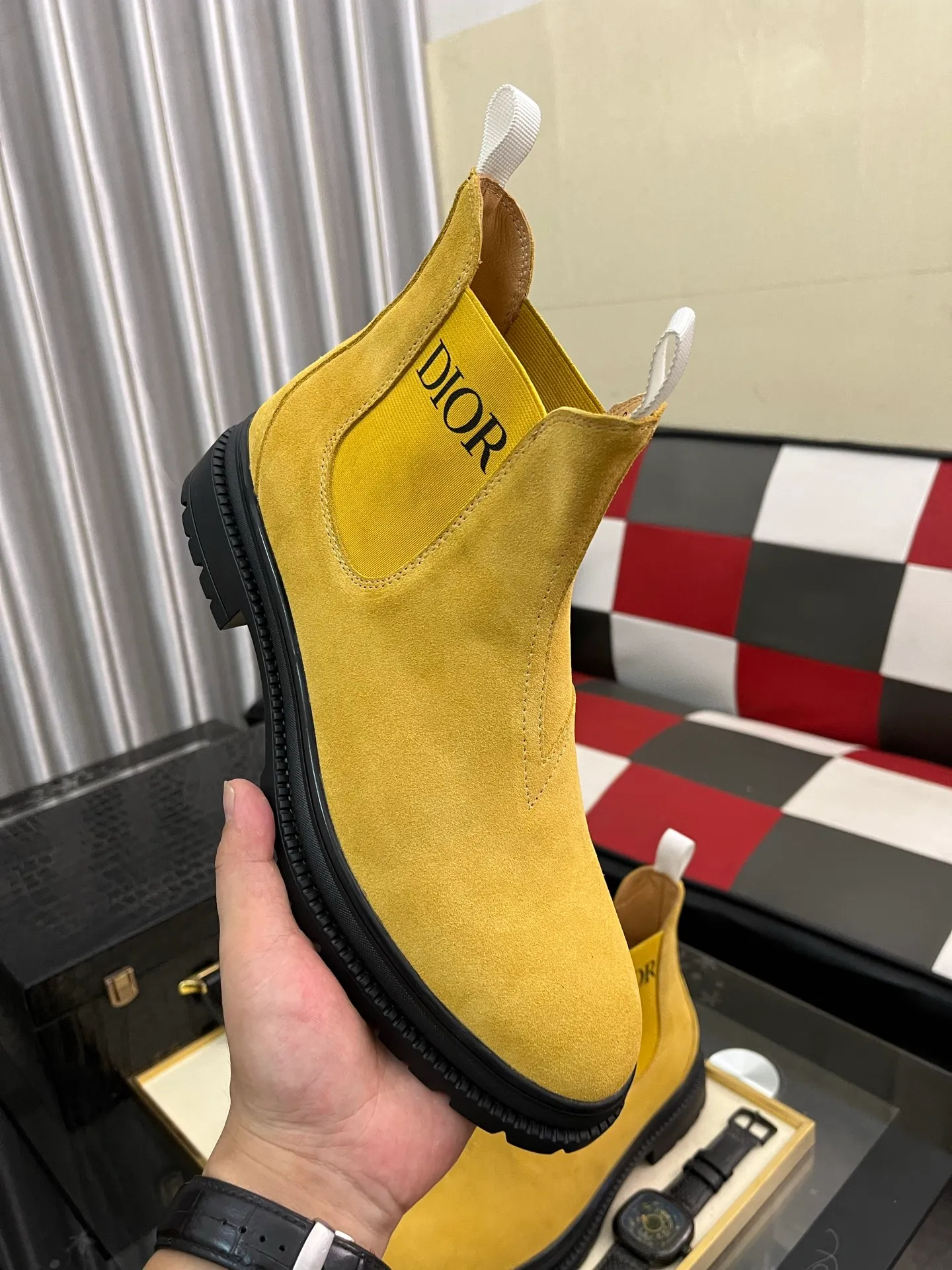 Men's shoes 💰500⌚️⌚️"Dior" Gaoban short boots ⚠️⚠️Top purchasing agents🔍🔍Men's 2023 HK counters are on sale simultaneously. Sole: The original sole is specially provided by the original factory. The exclusive movable molded sole is super comfortable. The original factory and the single product are handmade🔍🔍. The details determine the quality. We only make shoes with care. You can enter and exit the counter at will. Welcome to compare. 🇮🇹Size: 38-444️⃣Colors available
